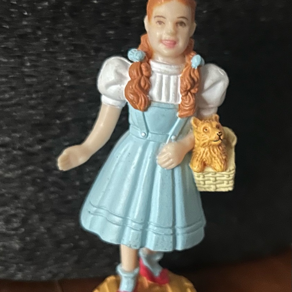 Dorothy figurine 1987